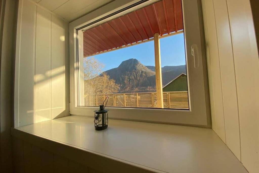 Waterfront Senja 3 Appartement Torsken Buitenkant foto